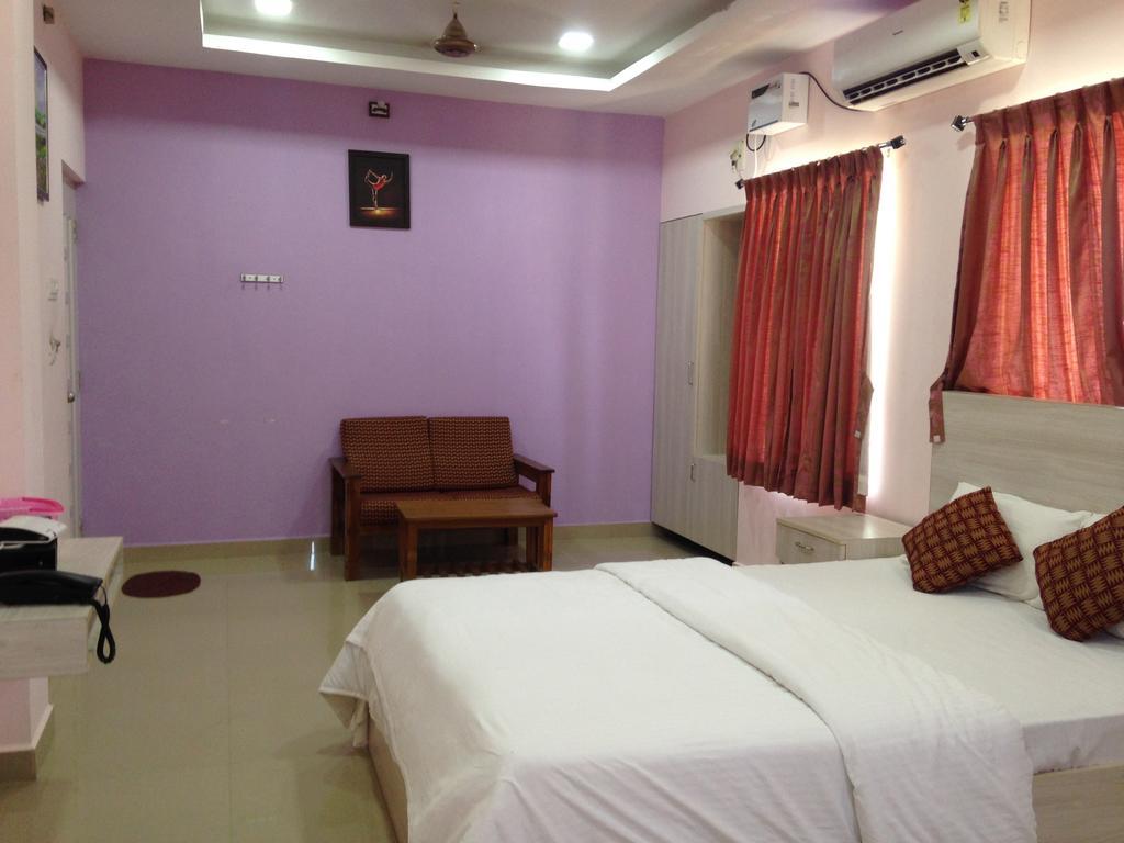 Oyo 4355 Goodland Inn Chennai Exterior photo